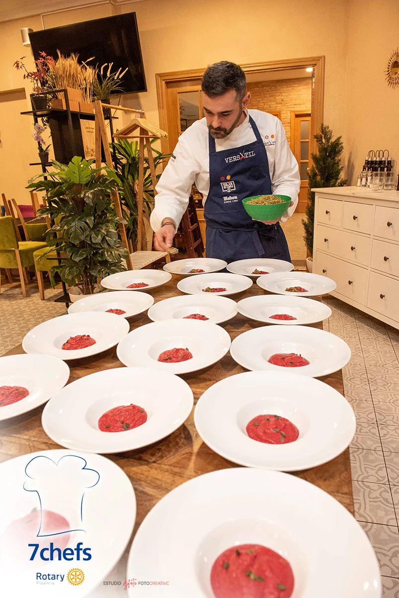 Platos preparados para salir al salón.
